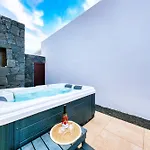 Malolo - Private Pool And Jacuzzi By Lanzarote 빌라 *