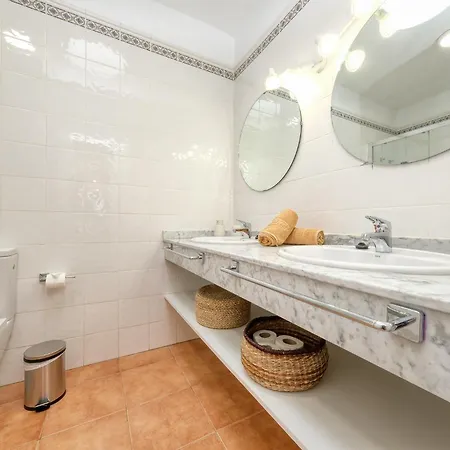 Malolo-private Pool And Jacuzzi Feriehus *