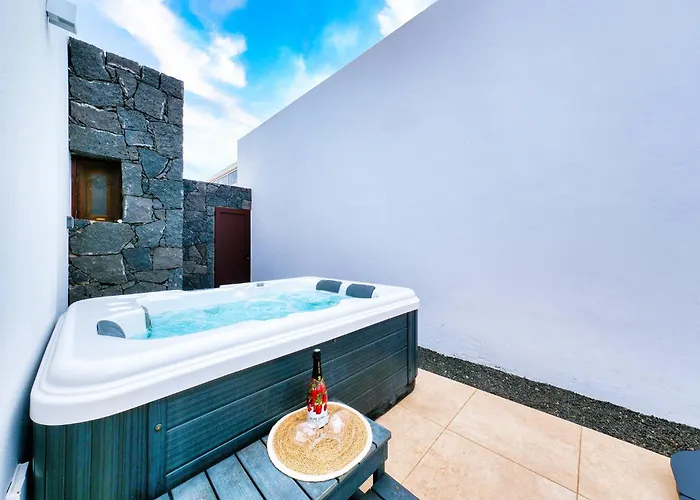 Malolo - Private Pool And Jacuzzi By Lanzarote 别墅 *